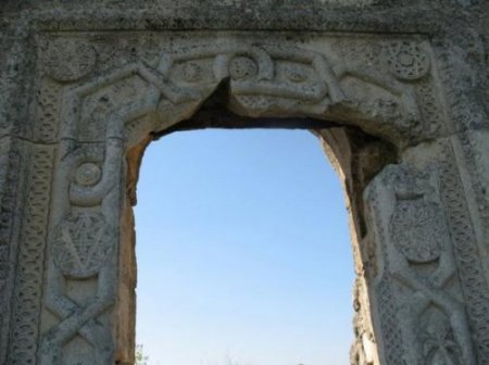 Звезда Инглии на Древней крепости Мангуп в Крыму