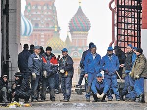 Константин Полторанин: Нам не нужны даже те гастарбайтеры, которые уже есть в стране! Константин Полторанин: Нам не нужны даже те гастарбайтеры, которые уже есть в стране!